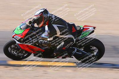 media/Dec-10-2023-SoCal Trackdays (Sun) [[0ce70f5433]]/Turn 9 Inside Set 2 (1115am)/